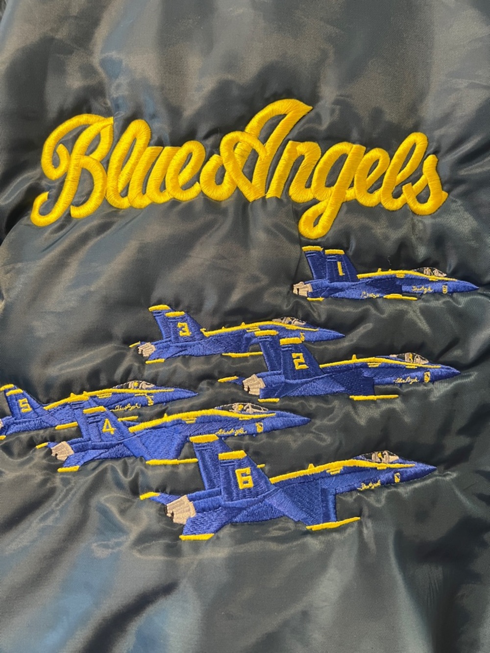Vintage US Navy 🛩️ Blue Angels Nylon Bomber Jacket beautifully Embroidered Jets